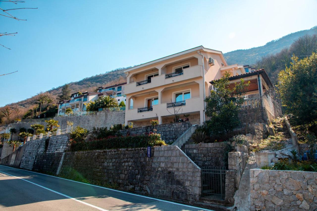 La Castagna Apartments Kotor Exterior foto
